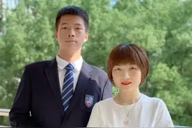 两次逐梦，高中生终圆梦空军飞行员图片