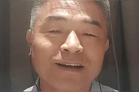 《失孤》原型直播谈24年后再见儿子：不管他选择什么都尊重图片
