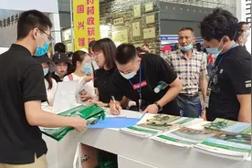 常发农装多款热销轮拖亮相新疆农机展图片