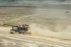 不一般！海拔4200米炮兵高射界射击视频封面