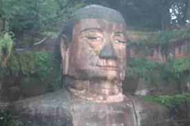 四川启动IV级防汛应急响应 乐山大佛景区因暴雨暂时关闭视频封面