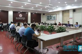 陕西国际商贸学院召开2021年新生接待工作安排部署会图片