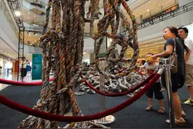 旧日香港报纸｜沈西城图片