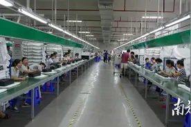 流水线上7成是女工，中山港口这家企业设立“妈妈岗”图片