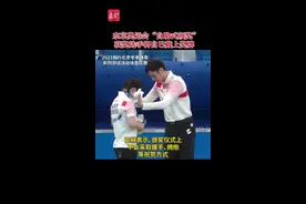 南方视频丨东京奥运会“自助式颁奖”，获奖选手将自己戴上奖牌图片