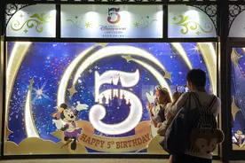 童话变贵了！上海迪士尼门票再涨价，游客：来都来了图片