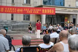 【文艺活动】武城县开展“永远跟党走·歌颂建党百年”戏曲演唱会图片