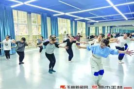 玉林参演队伍全力备战全区基层群众文艺会演图片