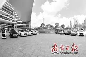 一场自动驾驶混行的城市试验图片