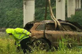 成都金堂沱江中打捞出奥迪车和遗体 疑为一年前失联的33岁男子图片