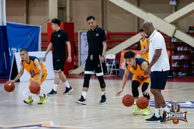 “马布里训练营”落下帷幕 CUBA球员获名帅点拨图片