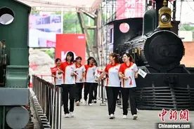 中车创业140周年：从“龙号”到“复兴号”中国轨道交通领跑世界图片