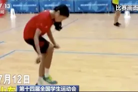 快到模糊！女孩平均1秒跳绳7.3次，破世界纪录图片