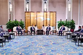 景俊海韩俊一起会见韩国驻华大使张夏成图片