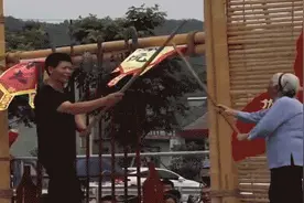 火到国外！“功夫奶奶”武林大会显身手 身体力行展示功夫精神永不老图片