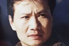 一边对抗渐冻症一边用生命演出，上海演员夏正兴：我期待下个春天阳光洒在身上图片
