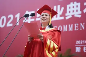 笑中带泪——这些高校校长的毕业寄语鼓舞人心图片