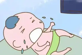 宝宝一到夜里就哭闹？这些因素父母通常想不到图片