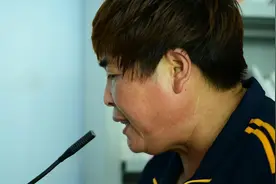 女村支书大喇叭喊话村民防溺水：暑假我就是给你们看孩子的图片