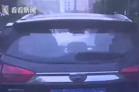 男子怀疑公交车故意不避让 3次踩刹车将其别停图片