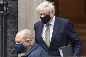 英国政府决定“躺平”图片