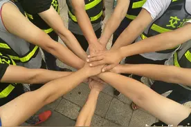 宁波29岁爱美姑娘皮肤越来越黑，连打卡机都无法人脸识别！背后的故事太暖了……图片