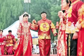 遏制不良婚俗 为“爱”减负图片