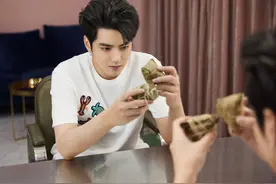 梳理吴亦凡“桃色风波”时间线，发现10天"空窗期"图片