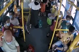 高温，丽水一公交车直接开向医院图片