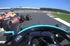 汉密尔顿夺冠被批缺乏尊重，维斯塔潘：我在医院他却在庆祝图片