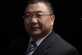 瑞幸创始人陆正耀被限制高消费，执行标的超9.35亿视频封面