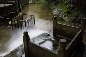 年丰雨旺，南部山区玉河泉村响呼噜泉真响图片