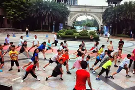 “娃娃晨跑团”成温江新风景 这才是打开暑假生活的正确方式图片