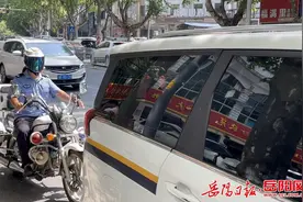 交警铁骑“尖刀”队 烈日下的硬汉图片