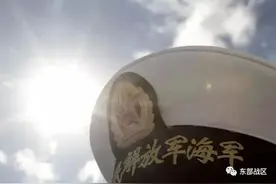 热҈ 热҈ 热҈！水兵“汗颜照”曝光图片
