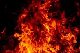 初步调查：系锂电池爆炸！父女俩都被下病危通知书，筹得200万救命钱图片