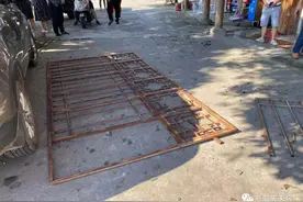 险！上百斤铁护栏从天而降，乐山此处的安全隐患亟待排除图片