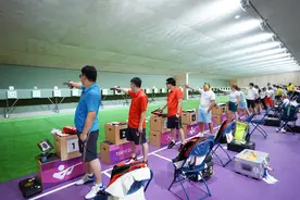 射击——中国射击队赛前训练图片