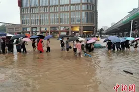 河南持续强降雨，郑州单小时降雨量破历史极值图片