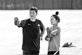 “初生牛犊”新女足首战巴西图片