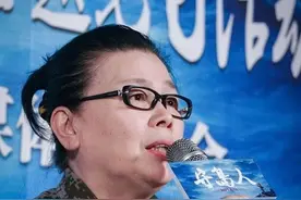 一岛两人三条狗+32年坚守，电影《守岛人》真情实景换过亿票房图片