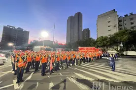 紧急驰援！武汉市多支救援力量增援河南郑州抢险救援图片