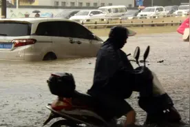 中原腹地郑州，为何成为“暴雨中心”| 新京智库图片