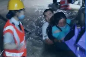 河南郑州的雨有多大？一小时倒进150个西湖，城区人均头上有85个花洒图片