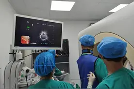 广西医科大二附院成功为肺癌患者实施经支气管镜射频消融术图片