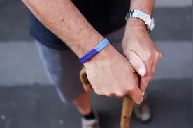 发生震颤未必是帕金森 特发性震颤的发病率其实更高图片