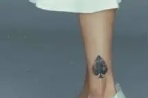 纹黑桃被说“媚黑”，演员李纯回应图片