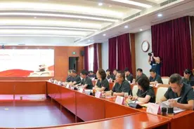 连云港法检两院深化交流协作 合力打造法律职业共同体图片