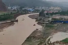 巩义：当暴雨灌入丘陵地带图片