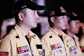 危急！郑州一家四口被困车中，陕西救援队来了……图片